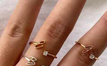 Bague personnalisable pour femme : le guide de la personnalisation